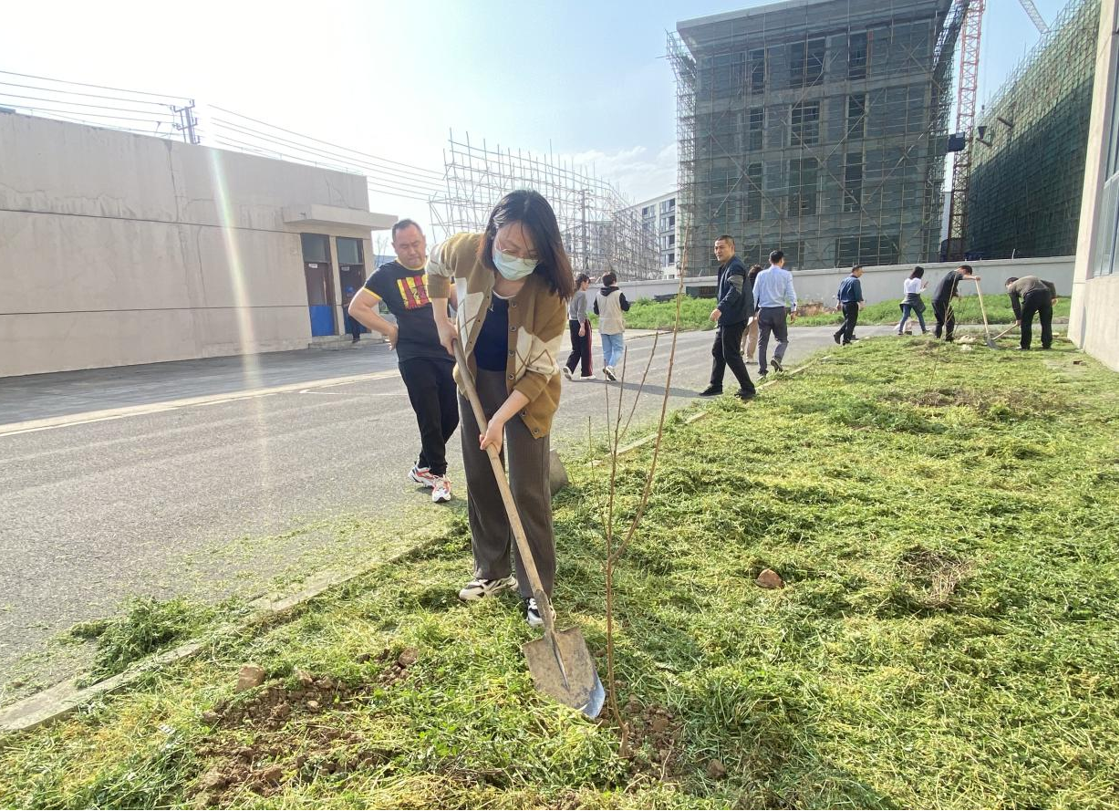以足球之名献礼校庆 上海交大130周年“思源杯”校友足球赛圆满落幕